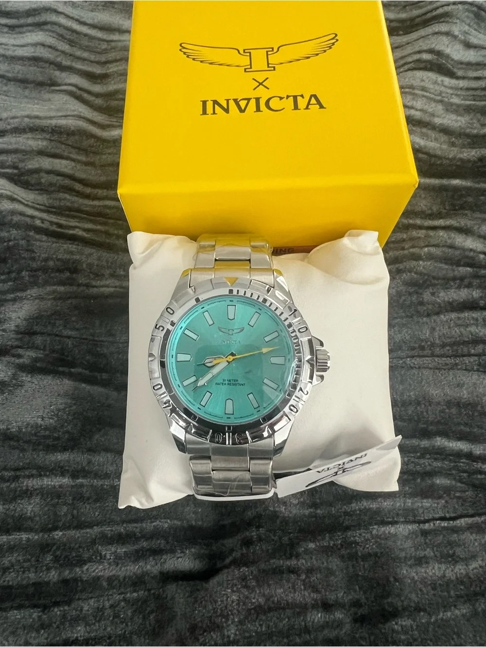 70051 - Invicta Specialty Men 42Mm Metal Silver Light Blue Dial Mg68 Quartz